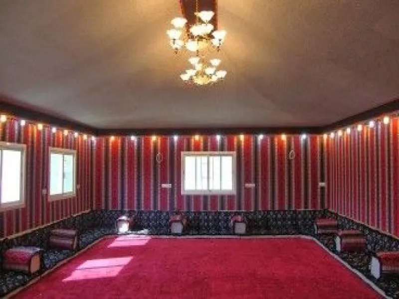 تركيب بيت شعر أنيق وعصري لتجربة فريدة