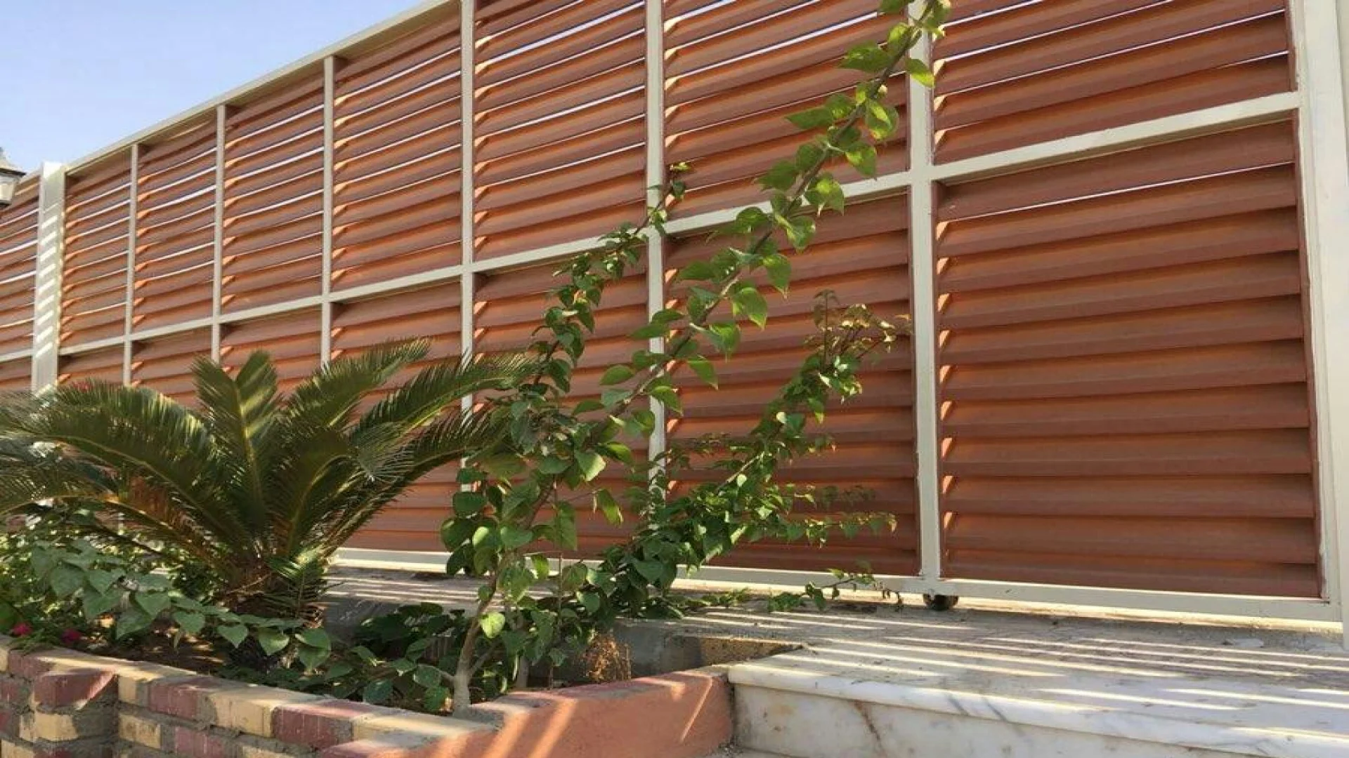 سواتر فلل عصرية وقوية